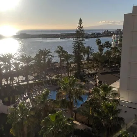 Apartment Comodoro Cristianos 601t
