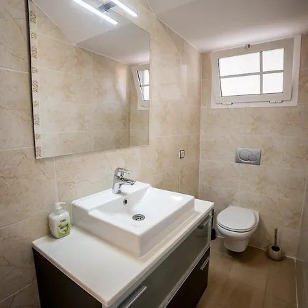 N9 Villa