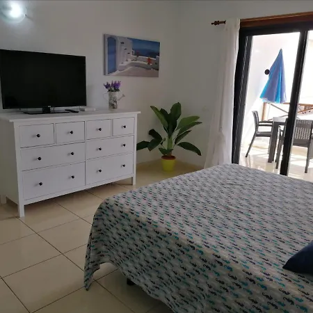 Large With Lovely Terrace And Wifi *