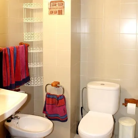 Seaview Apartment: Santa Cruz Oceanfront With Pool Apartment