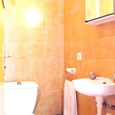 Seaview Apartment: Santa Cruz Oceanfront With Pool * Los Cristianos (Tenerife)