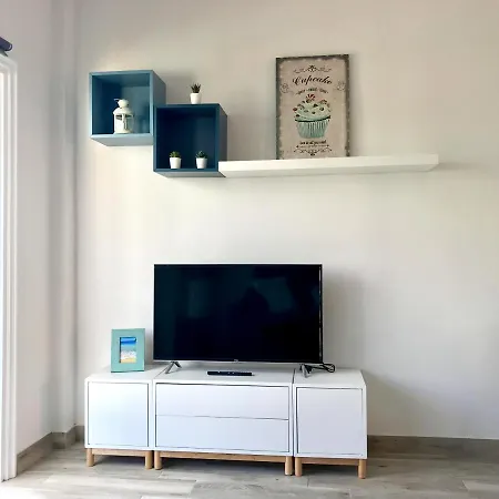 Angeles Cristianos Apartment