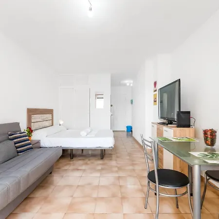 Apartment 651 Bright Establishment, Heated Pool And Wi Fi