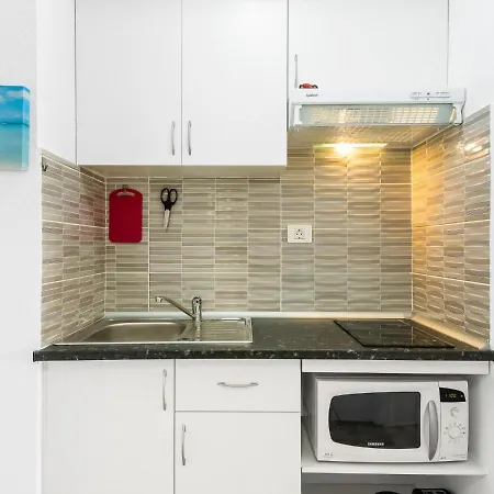 651 Bright Establishment, Heated Pool And Wi Fi Apartment *