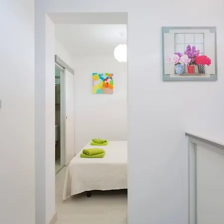 Apartment Delicious Cristianos,2bdr 2bathr Beachclose *