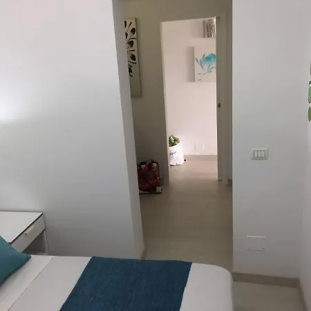 Delicious Cristianos,2bdr 2bathr Beachclose Los Cristianos (Tenerife)