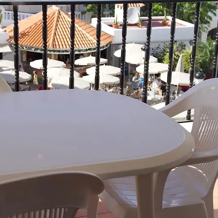 Hollywood Mirage - Excel & Los Cristianos (Tenerife)