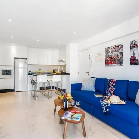 Apartment 76. Cristianos First Sea Line, Parking, Wi Fi