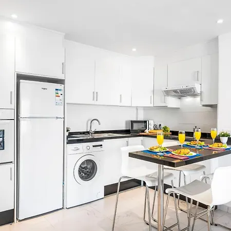 Apartment 76. Cristianos First Sea Line, Parking, Wi Fi Los Cristianos (Tenerife)