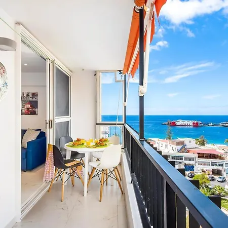 Apartment 76. Cristianos First Sea Line, Parking, Wi Fi