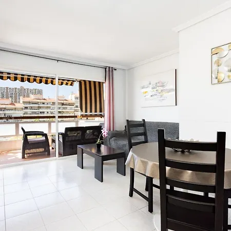 Black And White Free Wifi Apartment Los Cristianos (Tenerife)