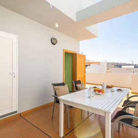 Luxury Holidays Suites, Playa De Cristianos * Los Cristianos (Tenerife)