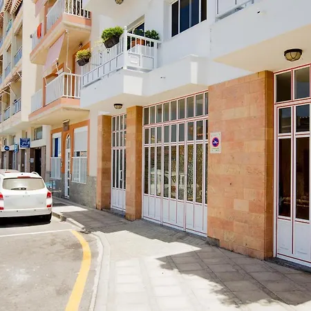 B2 Vistas Wi Fi Fibra Smart Tv Los Cristianos (Tenerife)