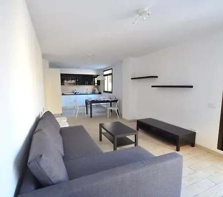 Valdes Center Apartment