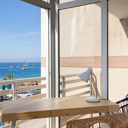 Home2book Beachfront Design&views Cristianos Apartamento *