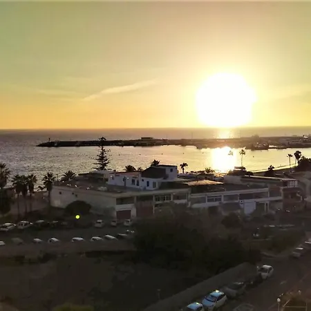 Seaview Beachfront Playa Cristianos Apartment