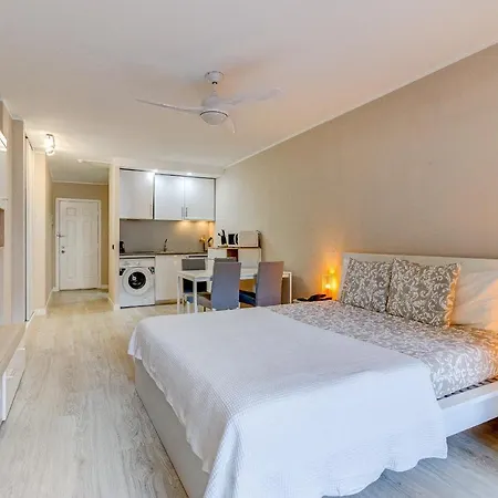 Apartment Castle Harbour Studio
