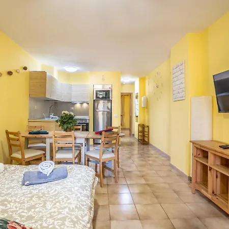 Apartment Castle Harbour Feel Like Flat Cristianos By Lovetenerife