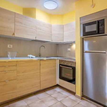 Apartment Castle Harbour Feel Like Flat Cristianos By Lovetenerife *