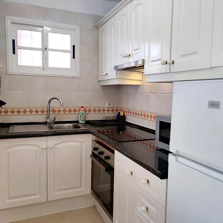 Apartment The Heights - Cristianos - Heated Pool - Wifi Free Los Cristianos (Tenerife)
