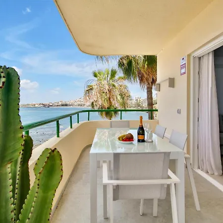 Apartment Casa Marinita, Floor, Direct Access To The Seafront *
