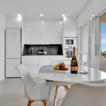 Casa Marinita, Floor, Direct Access To The Seafront Apartment