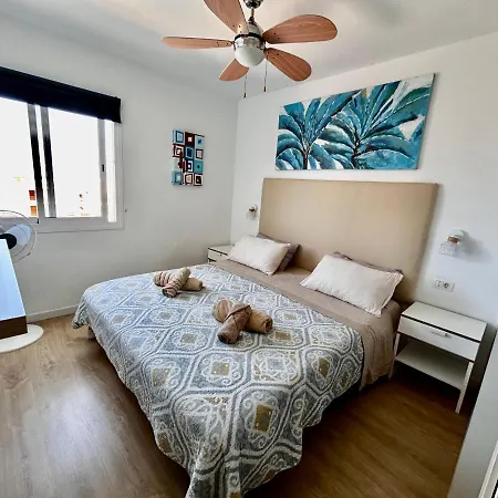 Delicious Cristianos,2bdr 2bathr Beachclose Apartment