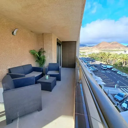 Apartment Newly Reformed 2 Bedroom In The Center Of Cristianos