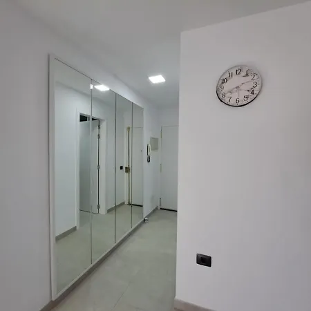 Newly Reformed 2 Bedroom In The Center Of Cristianos Apartment Los Cristianos (Tenerife)