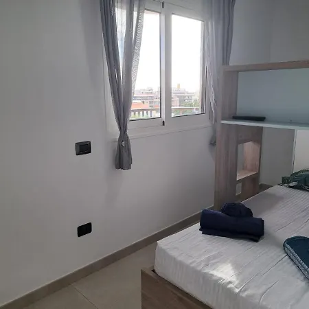 Newly Reformed 2 Bedroom In The Center Of Cristianos Apartment Los Cristianos (Tenerife)