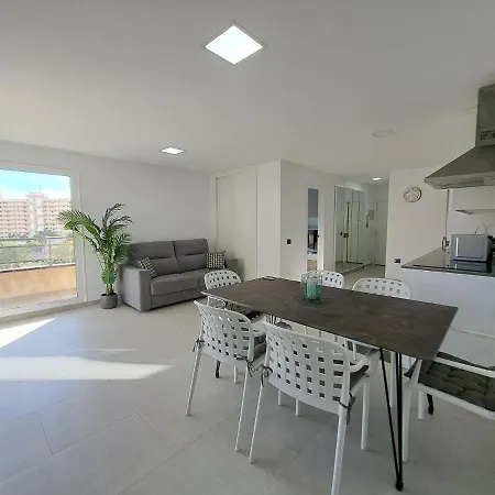 Apartment Newly Reformed 2 Bedroom In The Center Of Cristianos Los Cristianos (Tenerife)
