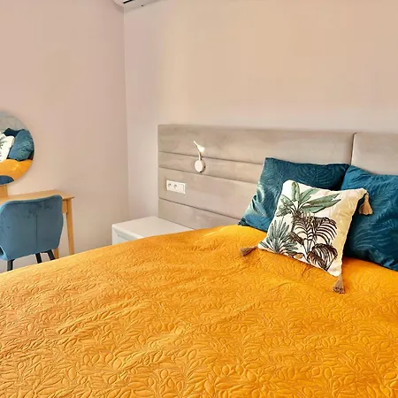 Apartment Sunset 2 & Heated Pool Los Cristianos (Tenerife)