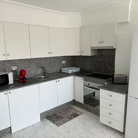 Castle Harbour Apartment Los Cristianos (Tenerife)