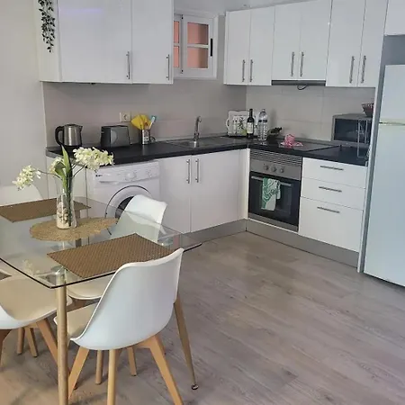 Heights 7 - Two Bed Apartment *