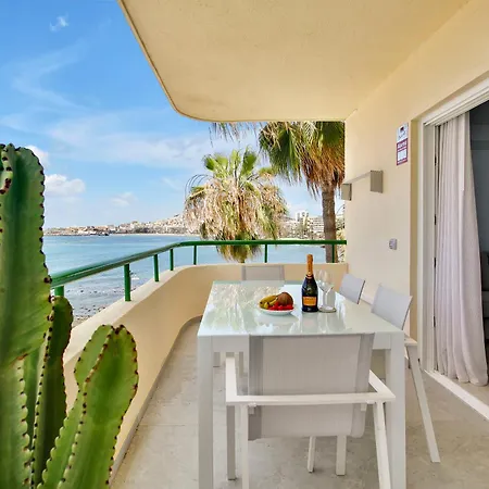 Apartment Casa Marinita, Floor, Direct Access To The Seafront