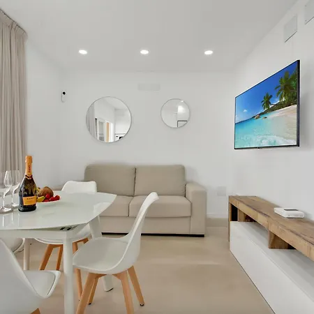 Casa Marinita, Floor, Direct Access To The Seafront Apartment Los Cristianos (Tenerife)