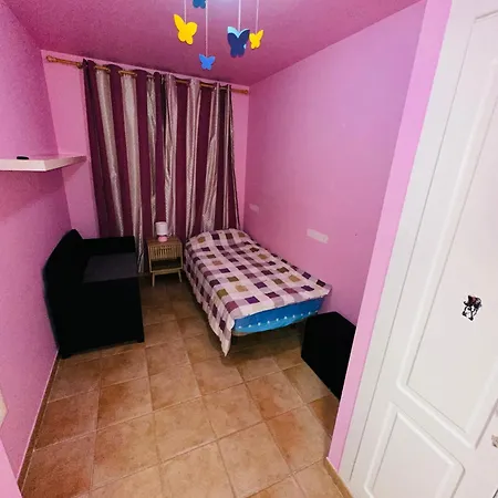 3 Bedrooms Cristianos Communal Pool Free Wifi Apartment Los Cristianos (Tenerife)