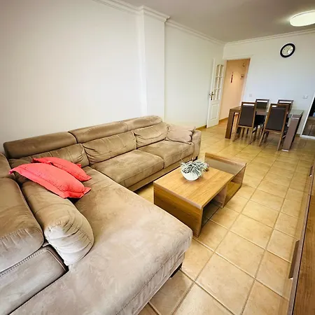 3 Bedrooms Cristianos Communal Pool Free Wifi *