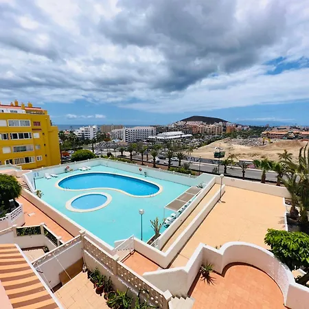 3 Bedrooms Cristianos Communal Pool Free Wifi