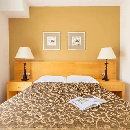 Hollywood Mirage - Excel & 3* Los Cristianos (Tenerife)