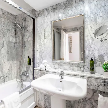 Aparthotel Beverly Hills Heights - Excel & Los Cristianos (Tenerife)