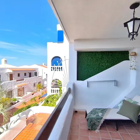 Sunlit Isle - Heated Pool, Fibre Net, Cristianos Apartment Los Cristianos (Tenerife)