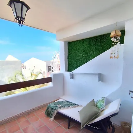 Sunlit Isle - Heated Pool, Fibre Net, Cristianos Los Cristianos (Tenerife)