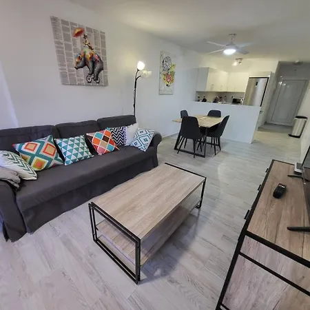 Apartment Castle Harbour 36 - Two Bed Los Cristianos (Tenerife)