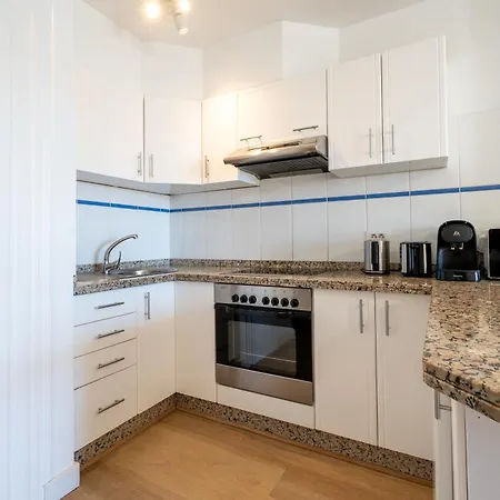 Castle Harbour With Heated Pool Apartamento Los Cristianos (Tenerife)