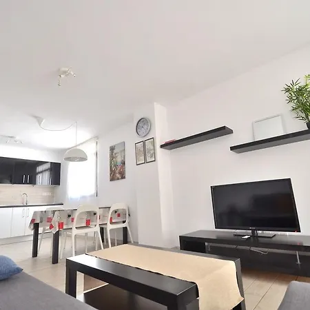 Valdes Center Apartment