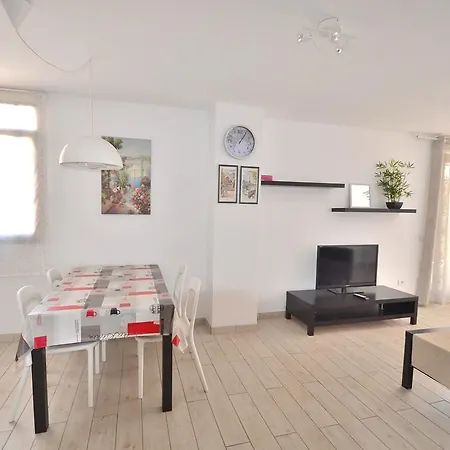 Valdes Center Apartment