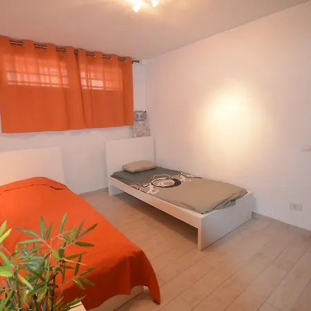 Apartment Valdes Center *