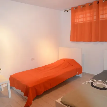 Valdes Center Apartment *