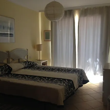 Parque Tropical Los Cristianos Apartment